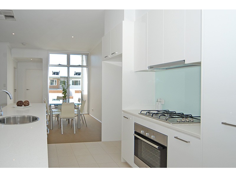 7 Kudylo Close, New Port SA 5015