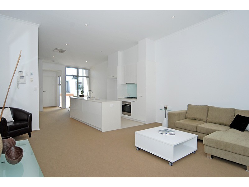 7 Kudylo Close, New Port SA 5015