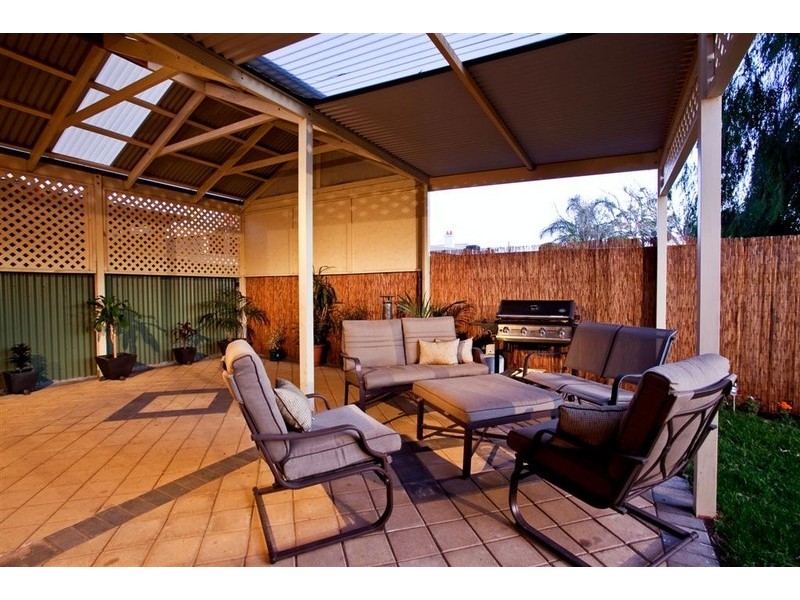 26 Walcot Street, Largs Bay SA 5016