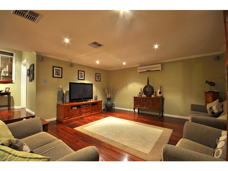 16 Warwick Street, Largs North SA 5016