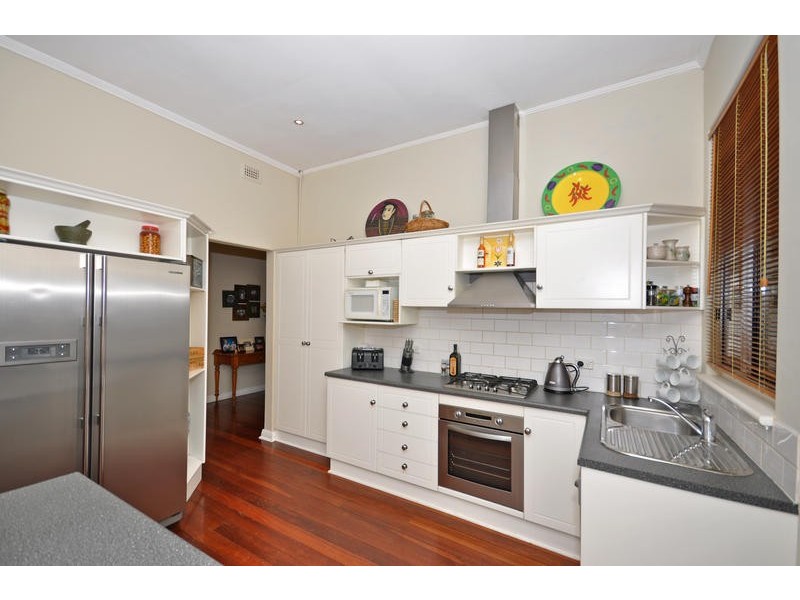 16 Warwick Street, Largs North SA 5016