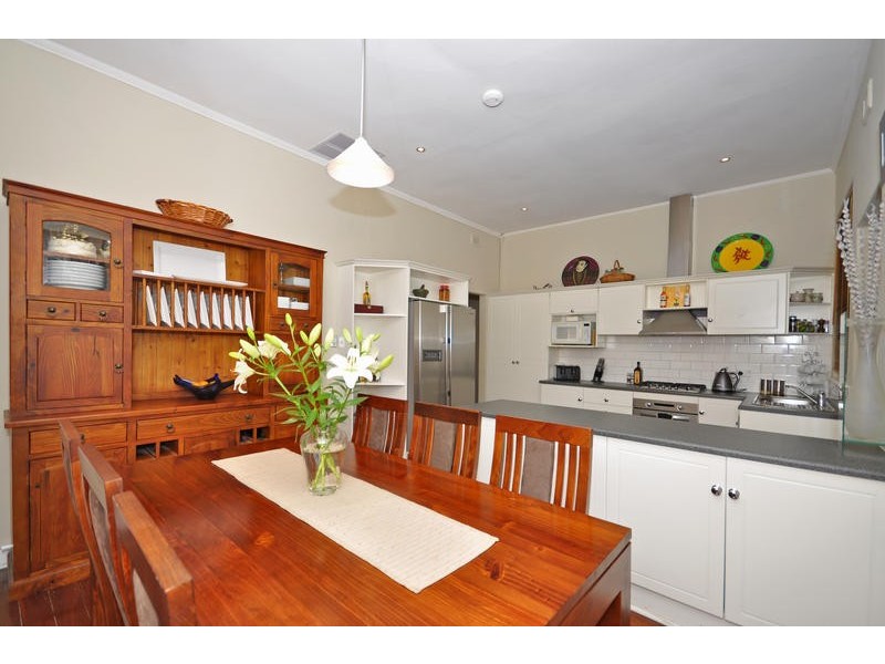 16 Warwick Street, Largs North SA 5016