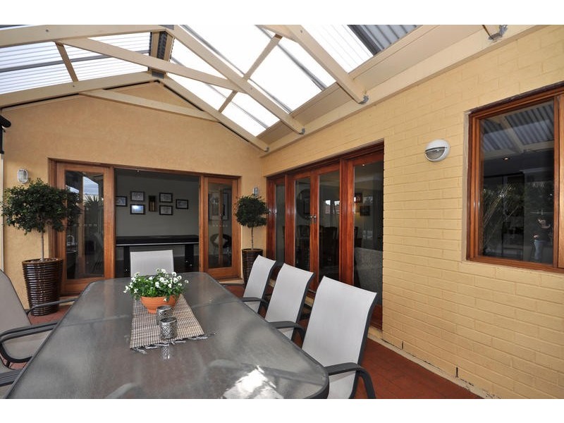 16 Warwick Street, Largs North SA 5016
