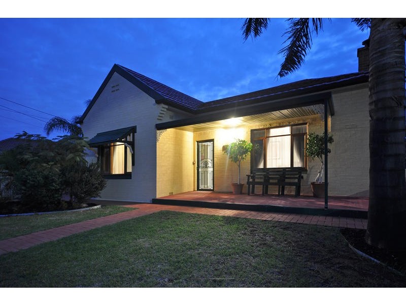 16 Warwick Street, Largs North SA 5016