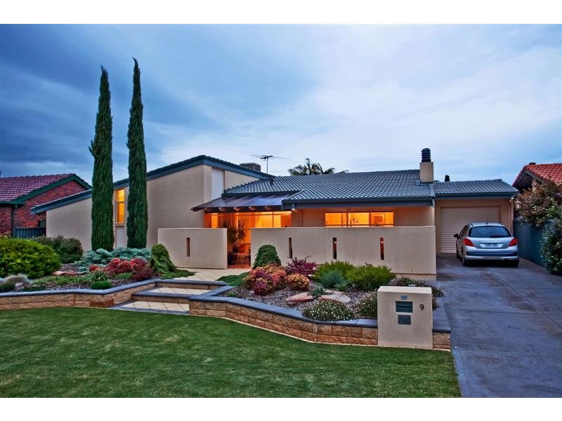 9 Salem Court, North Haven SA 5018