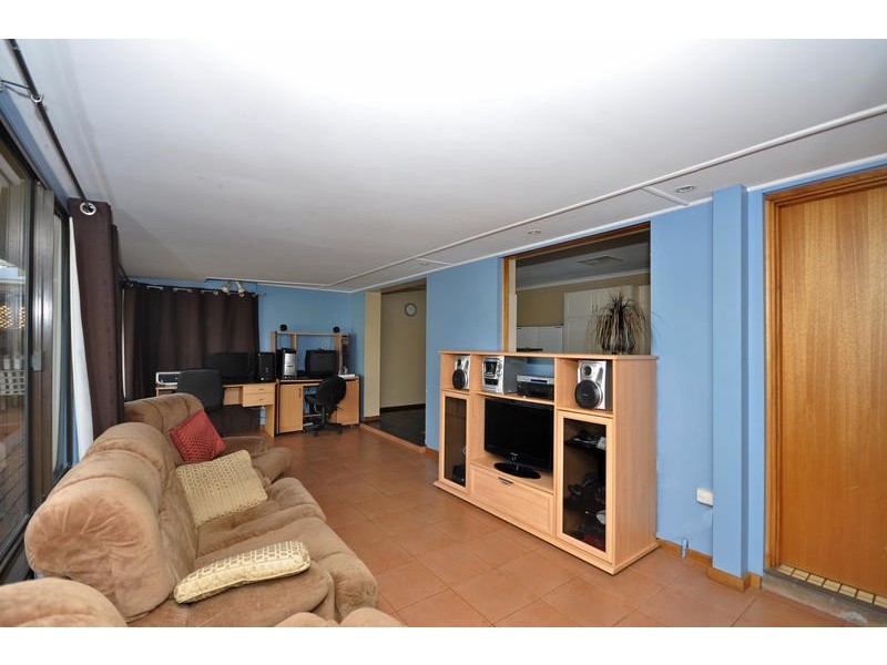 16 Lancaster Drive, North Haven SA 5018