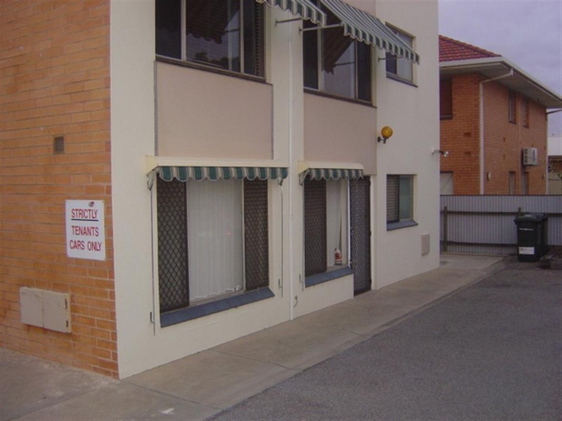 1/23 Military Road, West Beach SA 5024