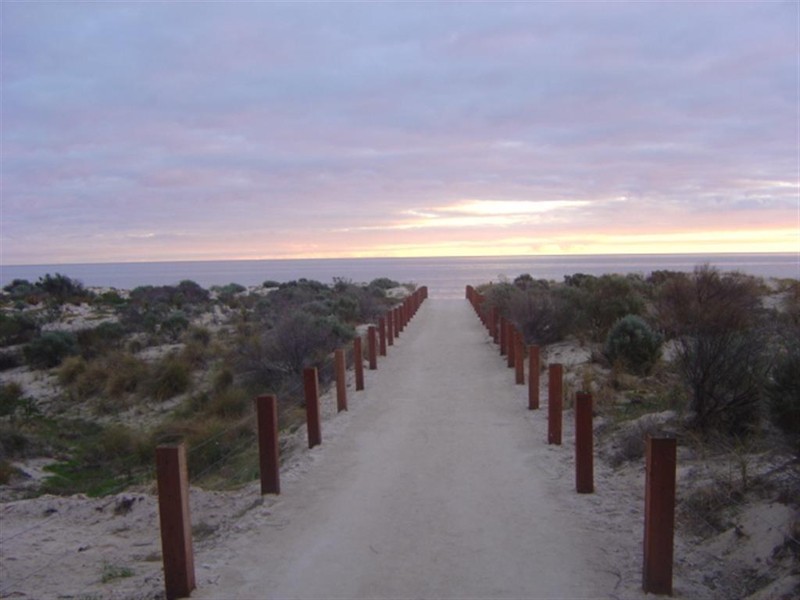 1/23 Military Road, West Beach SA 5024