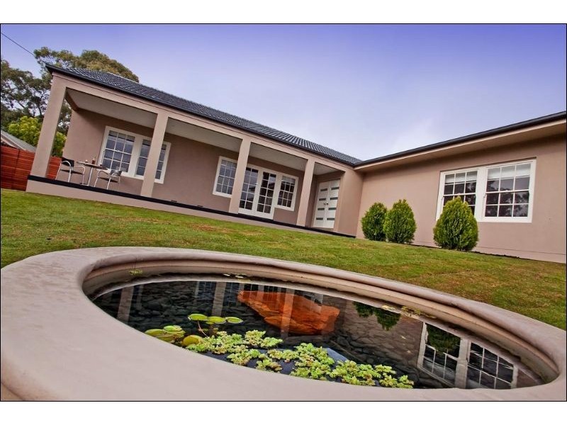 17 Old Belair Road (off Tolmer Ct), Mitcham SA 5062