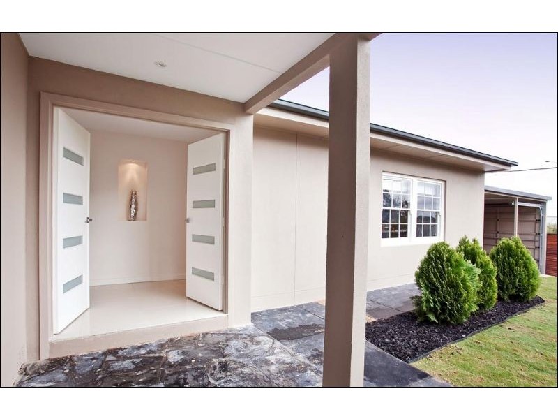 17 Old Belair Road (off Tolmer Ct), Mitcham SA 5062