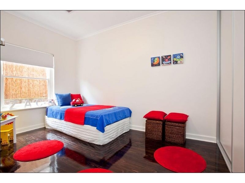 17 Old Belair Road (off Tolmer Ct), Mitcham SA 5062