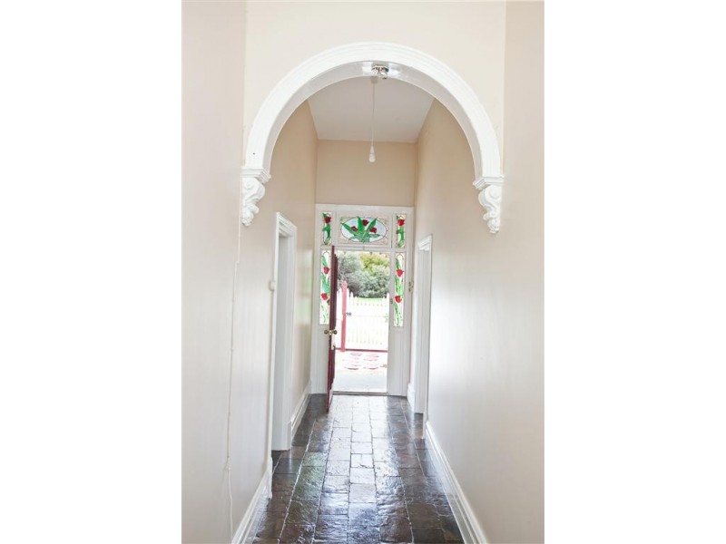 63 Victoria Road, Birkenhead SA 5015