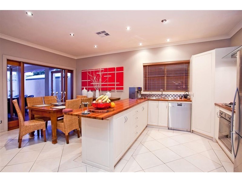 30 Hughes Street South, Woodville SA 5011