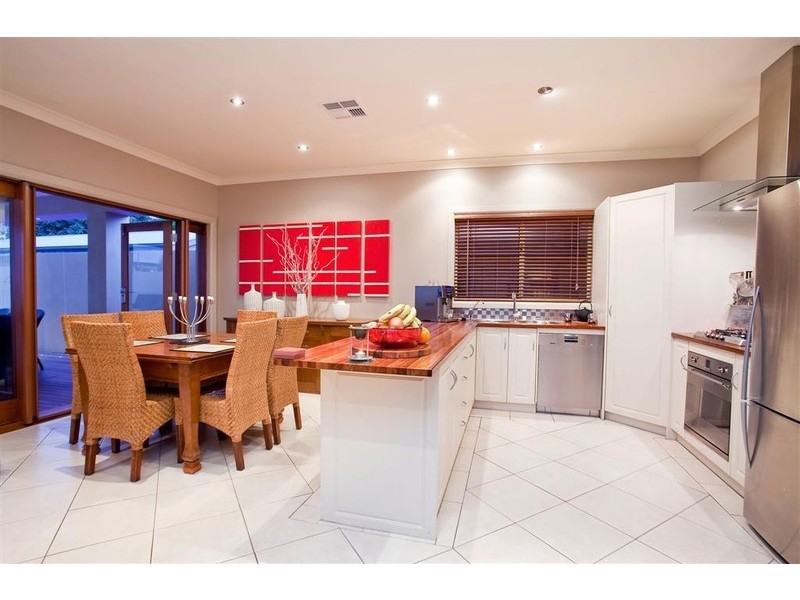 30 Hughes Street South, Woodville SA 5011