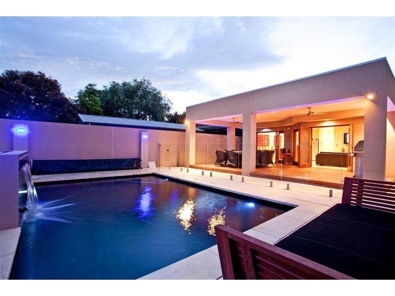 30 Hughes Street South, Woodville SA 5011