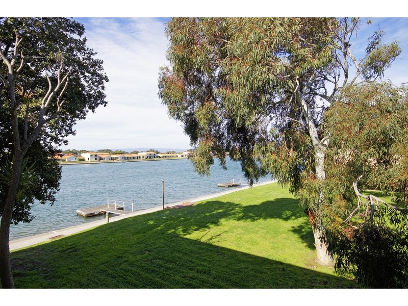 16/70 Military Road, Tennyson SA 5022