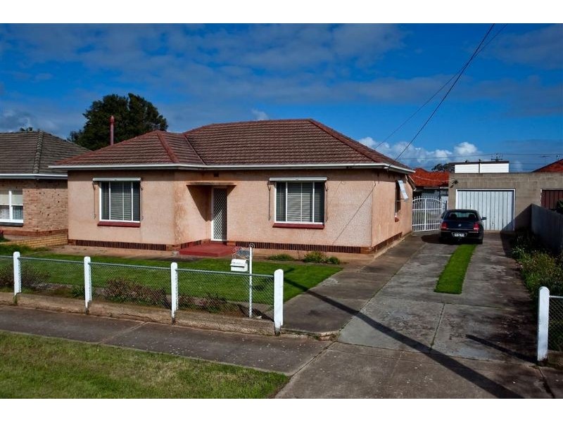 30 Honeyton Street, Seaton SA 5023