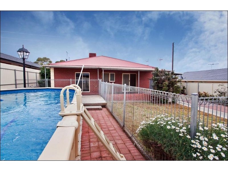 11 Branksome Terrace, Dover Gardens SA 5048