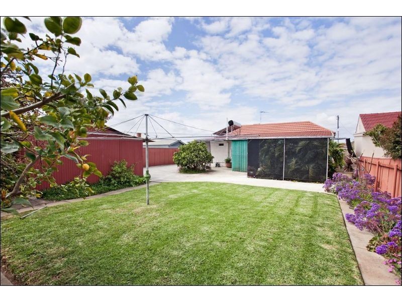 19 Sanderson Street, Peterhead SA 5016