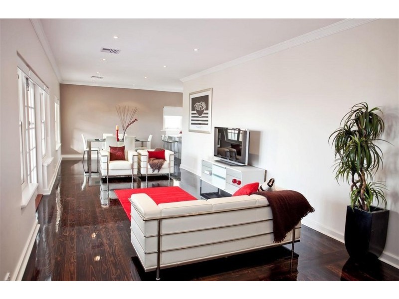 17 Old Belair Road (off Tolmer Ct), Mitcham SA 5062