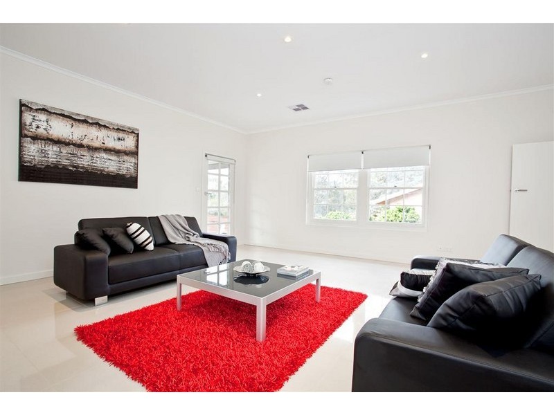 17 Old Belair Road (off Tolmer Ct), Mitcham SA 5062