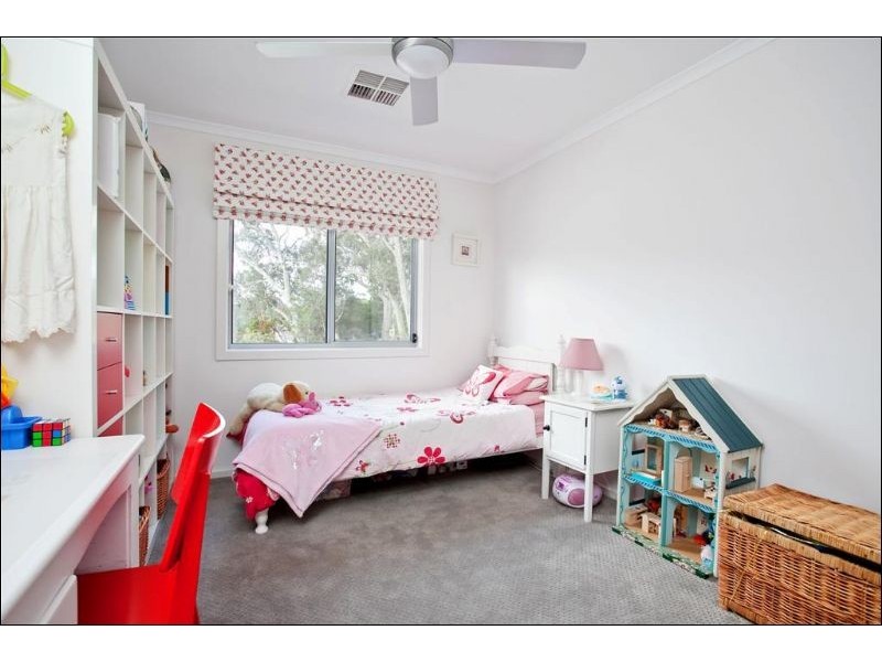 35 Greenwood Drive, St Agnes SA 5097