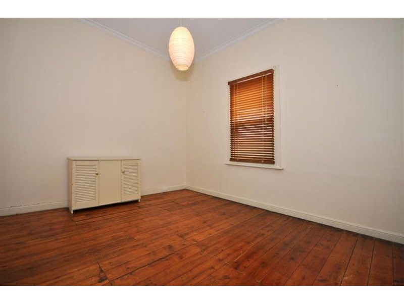 14 Castle Street, Glanville SA 5015