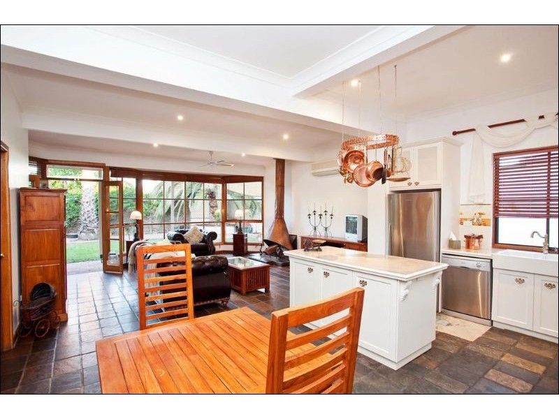 17 Fourth Avenue, Cheltenham SA 5014