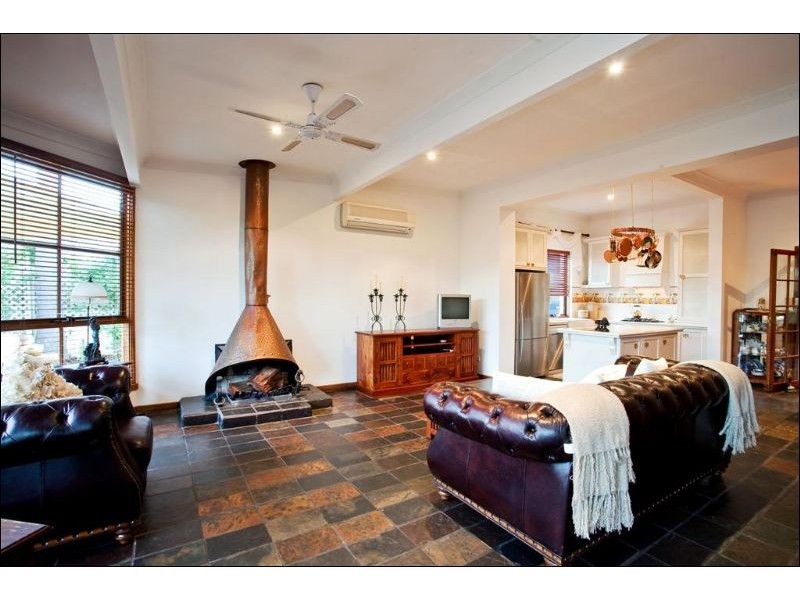 17 Fourth Avenue, Cheltenham SA 5014