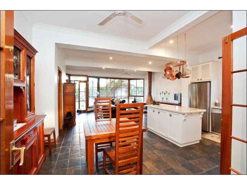 17 Fourth Avenue, Cheltenham SA 5014