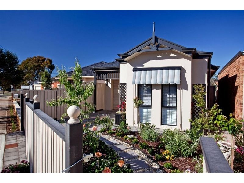 8a Lamorna Terrace, Largs North SA 5016