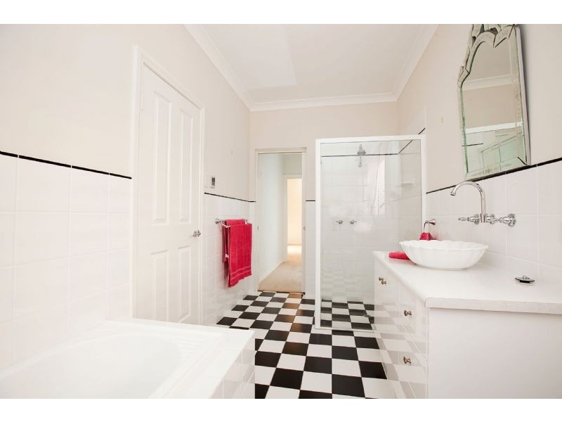 8a Lamorna Terrace, Largs North SA 5016