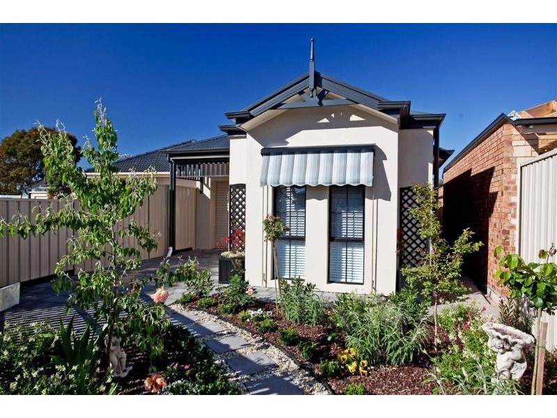 8a Lamorna Terrace, Largs North SA 5016