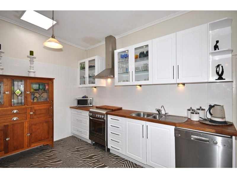 22 Castle Street, Glanville SA 5015