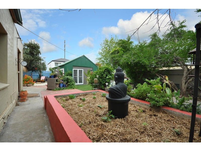 22 Castle Street, Glanville SA 5015