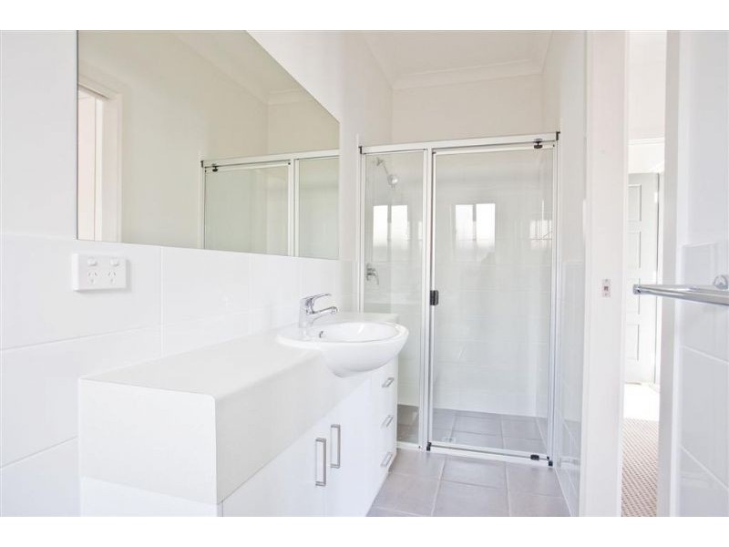 21 Burleigh Avenue, Pennington SA 5013