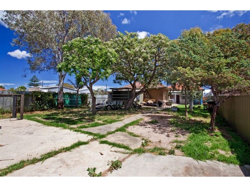 14 Henry Street, Ottoway SA 5013
