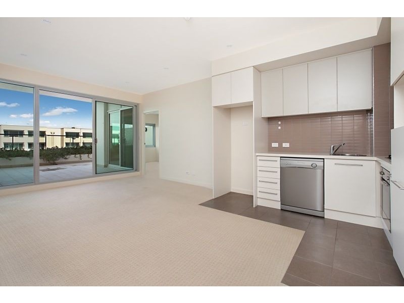 Apt 212, 1-2 Tarni Court, New Port SA 5015