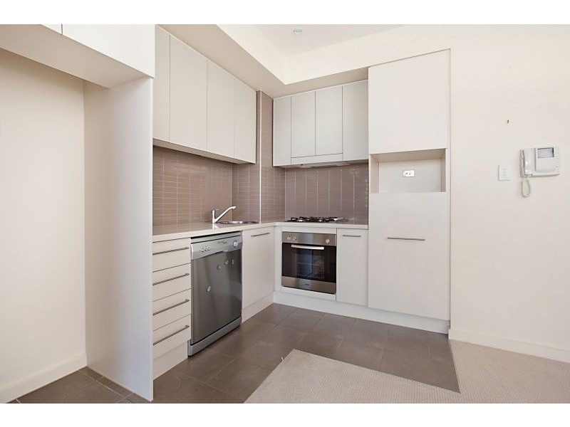 Apt 212, 1-2 Tarni Court, New Port SA 5015