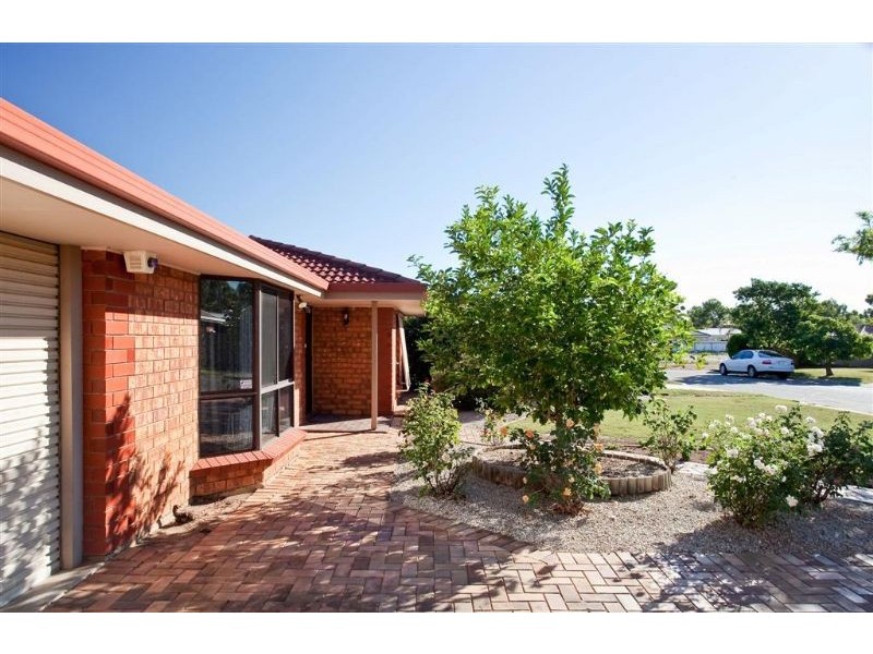 4 Felicia Avenue, Salisbury Downs SA 5108