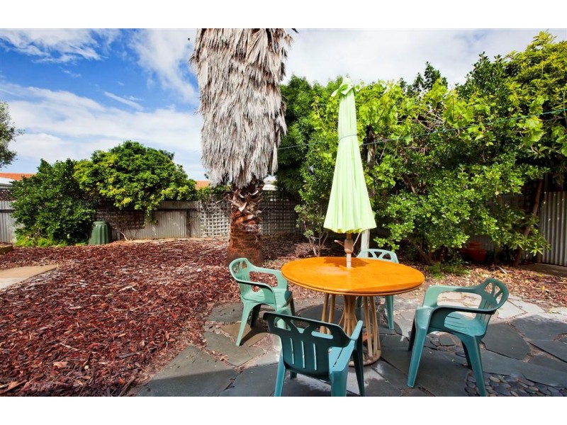 2 St Albans Terrace, Semaphore Park SA 5019