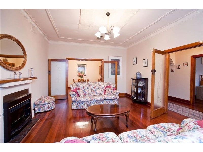 8 Edgecombe Street, Woodville North SA 5012