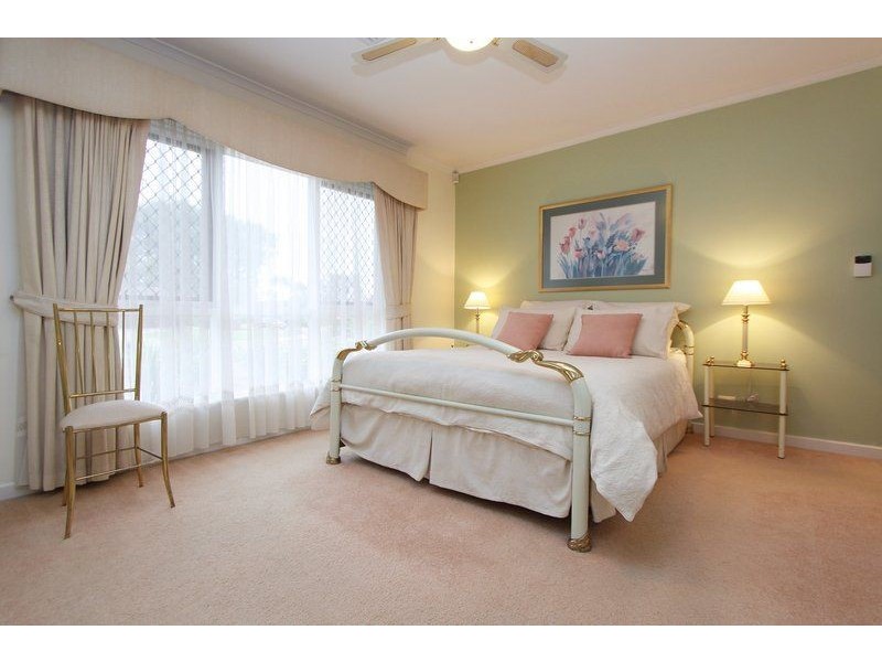105  Lochside Drive, West Lakes SA 5021