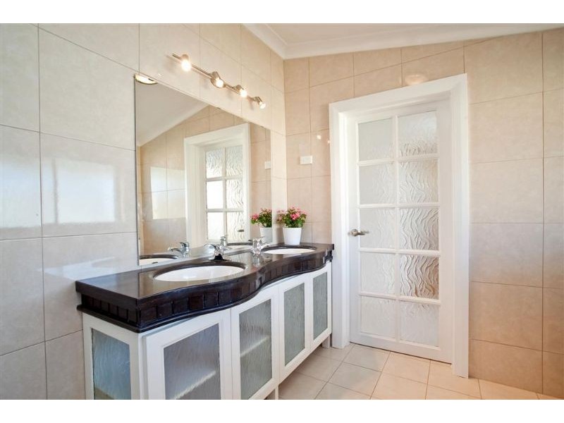 51 Maple Avenue, Royal Park SA 5014