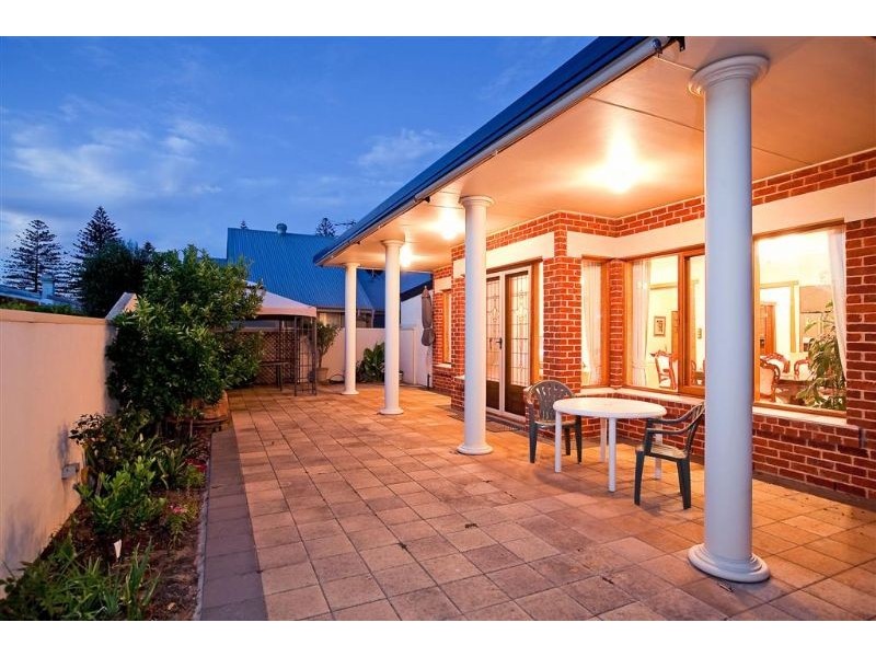 7 Chester Street, Glenelg South SA 5045
