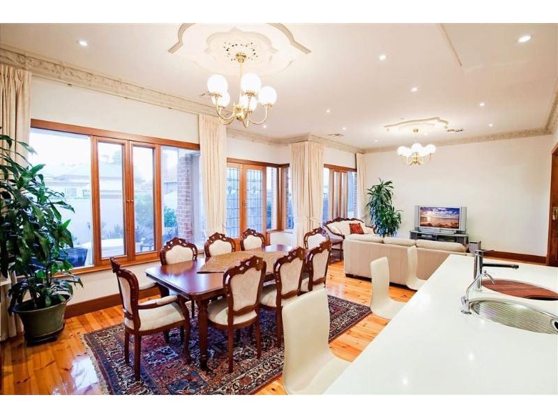 7 Chester Street, Glenelg South SA 5045