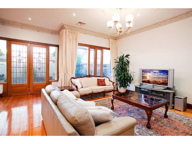 7 Chester Street, Glenelg South SA 5045