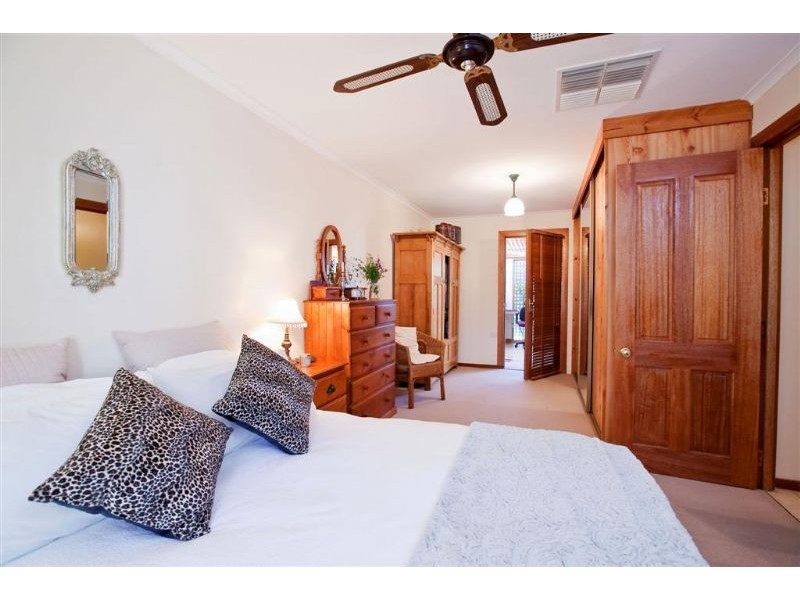 15 Flamingo Grove, Semaphore Park SA 5019