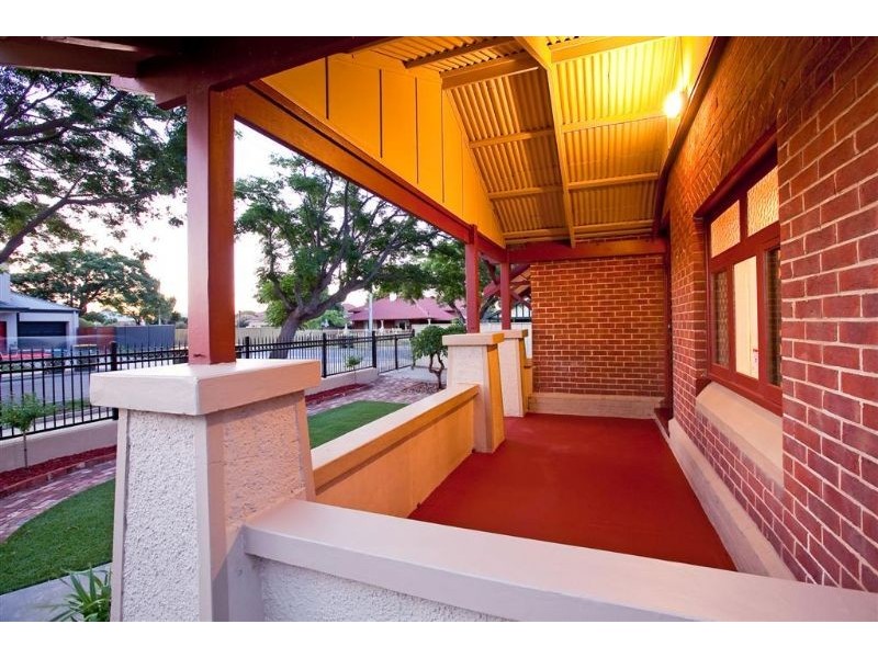 32 Gloucester Street, Largs Bay SA 5016