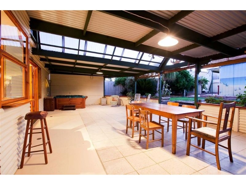 11 Ellen Street, Semaphore SA 5019